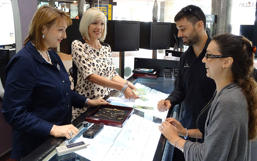 Sell vintage rings online easily